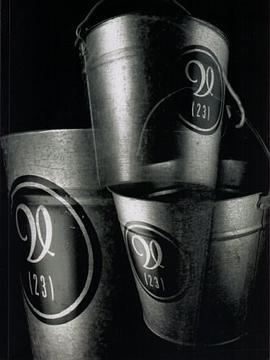 Vaughan Oliver and v23 Poster Designs. Limited numbered edition pdf epub mobi 电子书 下载