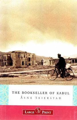 The Bookseller of Kabul (Large Print)
